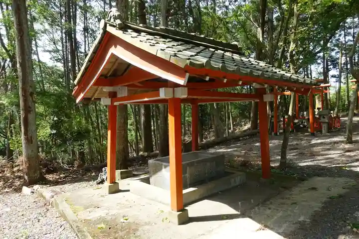 磐栄稲荷宮の手水舎