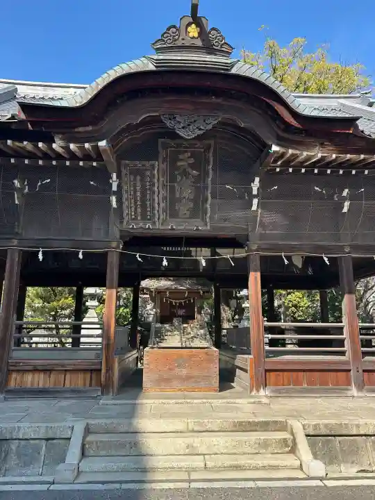 加納天満宮の{uncategorized: "未分類", other: "その他", undefined: "問題あり", building: "その他建物", grave: "お墓", sacred_gate: "鳥居", guardian: "狛犬", statue: "像", buddha: "仏像", history: "歴史", nature: "自然", garden: "庭園", animal: "動物", pagoda: "塔", temizu: "手水舎", mountain_gate: "山門・神門", sanctuary: "本殿・本堂", subordinate: "末社・摂社", art: "芸術", scenery: "景色", jizo: "地蔵", ema: "絵馬", goshuin: "御朱印", omikuji: "おみくじ", items: "授与品その他", amulet: "お守り", goshuincho: "御朱印帳", eats: "食事", festival: "お祭り", votive_dance: "神楽", shichigosan: "七五三参", wedding: "結婚式", experience: "体験その他", initially: "初詣", around: "周辺", anti_infection: "感染症対策"}
