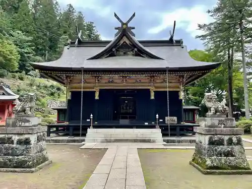 妙義神社の本殿・本堂
