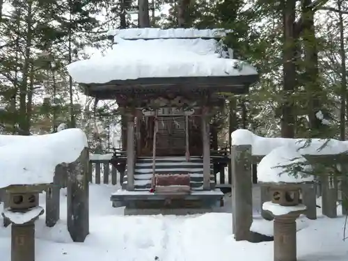 高房神社　上社の本殿・本堂