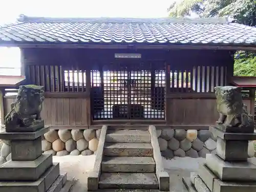 十二柱社（多気中町）の本殿・本堂