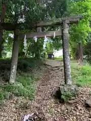 諏訪神社の鳥居