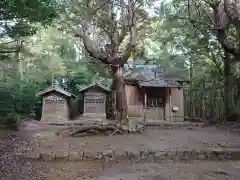 関山神社奥宮の建物その他