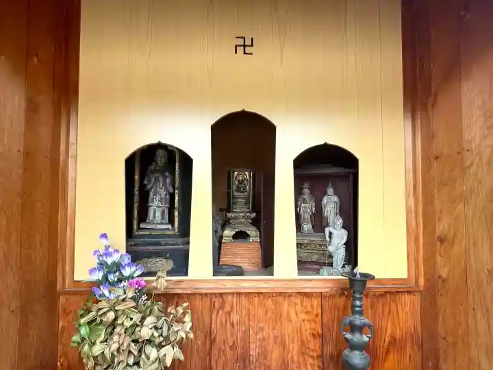 正眼院の{uncategorized: "未分類", other: "その他", undefined: "問題あり", building: "その他建物", grave: "お墓", sacred_gate: "鳥居", guardian: "狛犬", statue: "像", buddha: "仏像", history: "歴史", nature: "自然", garden: "庭園", animal: "動物", pagoda: "塔", temizu: "手水舎", mountain_gate: "山門・神門", sanctuary: "本殿・本堂", subordinate: "末社・摂社", art: "芸術", scenery: "景色", jizo: "地蔵", ema: "絵馬", goshuin: "御朱印", omikuji: "おみくじ", items: "授与品その他", amulet: "お守り", goshuincho: "御朱印帳", eats: "食事", festival: "お祭り", votive_dance: "神楽", shichigosan: "七五三参", wedding: "結婚式", experience: "体験その他", initially: "初詣", around: "周辺", anti_infection: "感染症対策"}