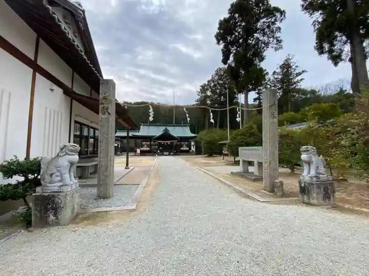 安仁神社の{uncategorized: "未分類", other: "その他", undefined: "問題あり", building: "その他建物", grave: "お墓", sacred_gate: "鳥居", guardian: "狛犬", statue: "像", buddha: "仏像", history: "歴史", nature: "自然", garden: "庭園", animal: "動物", pagoda: "塔", temizu: "手水舎", mountain_gate: "山門・神門", sanctuary: "本殿・本堂", subordinate: "末社・摂社", art: "芸術", scenery: "景色", jizo: "地蔵", ema: "絵馬", goshuin: "御朱印", omikuji: "おみくじ", items: "授与品その他", amulet: "お守り", goshuincho: "御朱印帳", eats: "食事", festival: "お祭り", votive_dance: "神楽", shichigosan: "七五三参", wedding: "結婚式", experience: "体験その他", initially: "初詣", around: "周辺", anti_infection: "感染症対策"}
