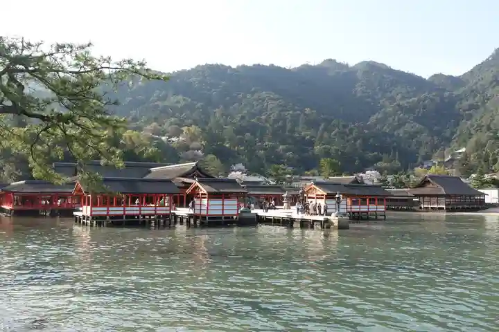 厳島神社(広島県)