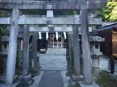 銭洗弁財天宇賀福神社の鳥居