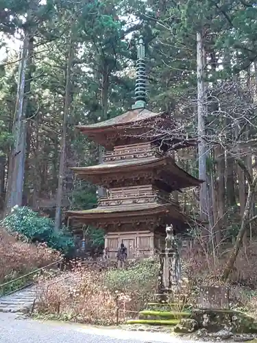 宝積山光前寺の塔