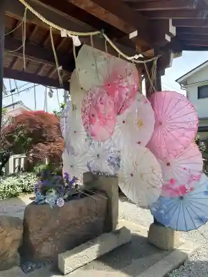 水堂須佐男神社の{uncategorized: "未分類", other: "その他", undefined: "問題あり", building: "その他建物", grave: "お墓", sacred_gate: "鳥居", guardian: "狛犬", statue: "像", buddha: "仏像", history: "歴史", nature: "自然", garden: "庭園", animal: "動物", pagoda: "塔", temizu: "手水舎", mountain_gate: "山門・神門", sanctuary: "本殿・本堂", subordinate: "末社・摂社", art: "芸術", scenery: "景色", jizo: "地蔵", ema: "絵馬", goshuin: "御朱印", omikuji: "おみくじ", items: "授与品その他", amulet: "お守り", goshuincho: "御朱印帳", eats: "食事", festival: "お祭り", votive_dance: "神楽", shichigosan: "七五三参", wedding: "結婚式", experience: "体験その他", initially: "初詣", around: "周辺", anti_infection: "感染症対策"}