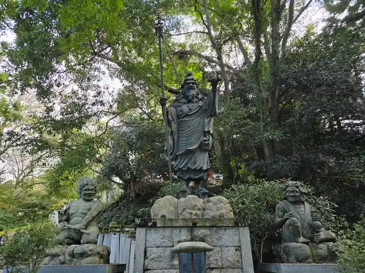 脳天大神龍王院(奈良県)