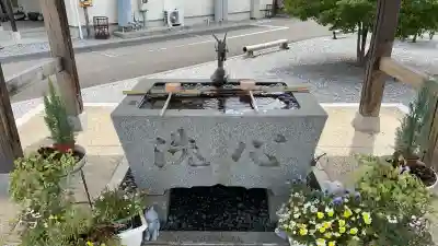眞中神社の{uncategorized: "未分類", other: "その他", undefined: "問題あり", building: "その他建物", grave: "お墓", sacred_gate: "鳥居", guardian: "狛犬", statue: "像", buddha: "仏像", history: "歴史", nature: "自然", garden: "庭園", animal: "動物", pagoda: "塔", temizu: "手水舎", mountain_gate: "山門・神門", sanctuary: "本殿・本堂", subordinate: "末社・摂社", art: "芸術", scenery: "景色", jizo: "地蔵", ema: "絵馬", goshuin: "御朱印", omikuji: "おみくじ", items: "授与品その他", amulet: "お守り", goshuincho: "御朱印帳", eats: "食事", festival: "お祭り", votive_dance: "神楽", shichigosan: "七五三参", wedding: "結婚式", experience: "体験その他", initially: "初詣", around: "周辺", anti_infection: "感染症対策"}