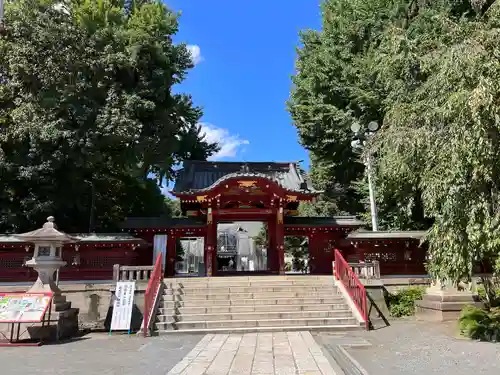 秩父神社の山門