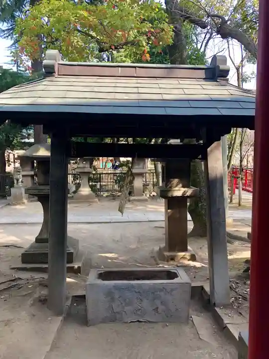 富岡八幡宮の手水舎