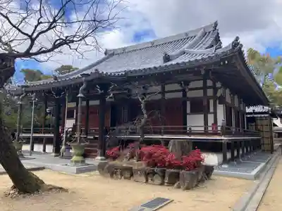 昆陽寺の本殿・本堂