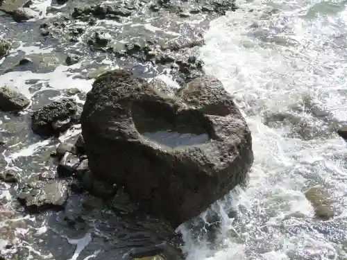 粟嶋社の手水舎