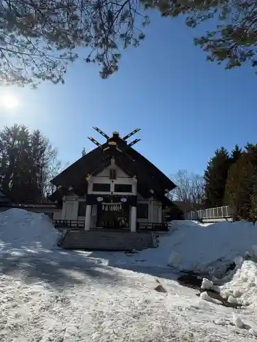赤平神社の{uncategorized: "未分類", other: "その他", undefined: "問題あり", building: "その他建物", grave: "お墓", sacred_gate: "鳥居", guardian: "狛犬", statue: "像", buddha: "仏像", history: "歴史", nature: "自然", garden: "庭園", animal: "動物", pagoda: "塔", temizu: "手水舎", mountain_gate: "山門・神門", sanctuary: "本殿・本堂", subordinate: "末社・摂社", art: "芸術", scenery: "景色", jizo: "地蔵", ema: "絵馬", goshuin: "御朱印", omikuji: "おみくじ", items: "授与品その他", amulet: "お守り", goshuincho: "御朱印帳", eats: "食事", festival: "お祭り", votive_dance: "神楽", shichigosan: "七五三参", wedding: "結婚式", experience: "体験その他", initially: "初詣", around: "周辺", anti_infection: "感染症対策"}