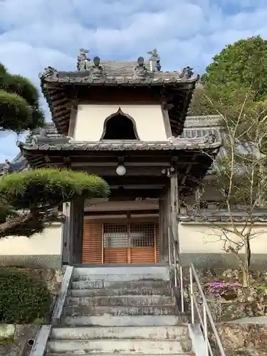 東林寺の山門