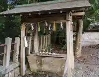 飛鳥神社の{uncategorized: "未分類", other: "その他", undefined: "問題あり", building: "その他建物", grave: "お墓", sacred_gate: "鳥居", guardian: "狛犬", statue: "像", buddha: "仏像", history: "歴史", nature: "自然", garden: "庭園", animal: "動物", pagoda: "塔", temizu: "手水舎", mountain_gate: "山門・神門", sanctuary: "本殿・本堂", subordinate: "末社・摂社", art: "芸術", scenery: "景色", jizo: "地蔵", ema: "絵馬", goshuin: "御朱印", omikuji: "おみくじ", items: "授与品その他", amulet: "お守り", goshuincho: "御朱印帳", eats: "食事", festival: "お祭り", votive_dance: "神楽", shichigosan: "七五三参", wedding: "結婚式", experience: "体験その他", initially: "初詣", around: "周辺", anti_infection: "感染症対策"}