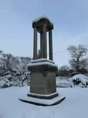 秋葉神社の{uncategorized: "未分類", other: "その他", undefined: "問題あり", building: "その他建物", grave: "お墓", sacred_gate: "鳥居", guardian: "狛犬", statue: "像", buddha: "仏像", history: "歴史", nature: "自然", garden: "庭園", animal: "動物", pagoda: "塔", temizu: "手水舎", mountain_gate: "山門・神門", sanctuary: "本殿・本堂", subordinate: "末社・摂社", art: "芸術", scenery: "景色", jizo: "地蔵", ema: "絵馬", goshuin: "御朱印", omikuji: "おみくじ", items: "授与品その他", amulet: "お守り", goshuincho: "御朱印帳", eats: "食事", festival: "お祭り", votive_dance: "神楽", shichigosan: "七五三参", wedding: "結婚式", experience: "体験その他", initially: "初詣", around: "周辺", anti_infection: "感染症対策"}