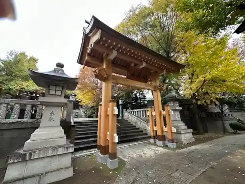 待乳山聖天（本龍院）の山門・神門