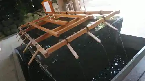 寒川神社の手水舎