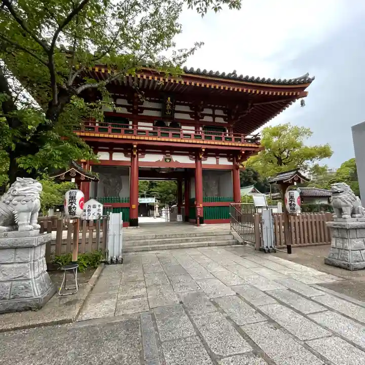 瀧泉寺(目黒不動尊)の山門・神門