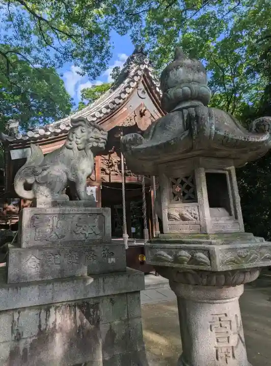 白山神社(二子町)の{uncategorized: "未分類", other: "その他", undefined: "問題あり", building: "その他建物", grave: "お墓", sacred_gate: "鳥居", guardian: "狛犬", statue: "像", buddha: "仏像", history: "歴史", nature: "自然", garden: "庭園", animal: "動物", pagoda: "塔", temizu: "手水舎", mountain_gate: "山門・神門", sanctuary: "本殿・本堂", subordinate: "末社・摂社", art: "芸術", scenery: "景色", jizo: "地蔵", ema: "絵馬", goshuin: "御朱印", omikuji: "おみくじ", items: "授与品その他", amulet: "お守り", goshuincho: "御朱印帳", eats: "食事", festival: "お祭り", votive_dance: "神楽", shichigosan: "七五三参", wedding: "結婚式", experience: "体験その他", initially: "初詣", around: "周辺", anti_infection: "感染症対策"}