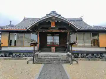 鶴代寺の本殿・本堂