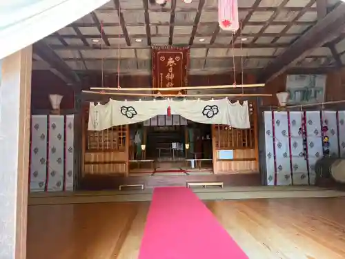 春日神社の{uncategorized: "未分類", other: "その他", undefined: "問題あり", building: "その他建物", grave: "お墓", sacred_gate: "鳥居", guardian: "狛犬", statue: "像", buddha: "仏像", history: "歴史", nature: "自然", garden: "庭園", animal: "動物", pagoda: "塔", temizu: "手水舎", mountain_gate: "山門・神門", sanctuary: "本殿・本堂", subordinate: "末社・摂社", art: "芸術", scenery: "景色", jizo: "地蔵", ema: "絵馬", goshuin: "御朱印", omikuji: "おみくじ", items: "授与品その他", amulet: "お守り", goshuincho: "御朱印帳", eats: "食事", festival: "お祭り", votive_dance: "神楽", shichigosan: "七五三参", wedding: "結婚式", experience: "体験その他", initially: "初詣", around: "周辺", anti_infection: "感染症対策"}