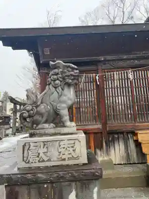 八剣神社の{uncategorized: "未分類", other: "その他", undefined: "問題あり", building: "その他建物", grave: "お墓", sacred_gate: "鳥居", guardian: "狛犬", statue: "像", buddha: "仏像", history: "歴史", nature: "自然", garden: "庭園", animal: "動物", pagoda: "塔", temizu: "手水舎", mountain_gate: "山門・神門", sanctuary: "本殿・本堂", subordinate: "末社・摂社", art: "芸術", scenery: "景色", jizo: "地蔵", ema: "絵馬", goshuin: "御朱印", omikuji: "おみくじ", items: "授与品その他", amulet: "お守り", goshuincho: "御朱印帳", eats: "食事", festival: "お祭り", votive_dance: "神楽", shichigosan: "七五三参", wedding: "結婚式", experience: "体験その他", initially: "初詣", around: "周辺", anti_infection: "感染症対策"}