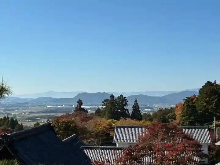百済寺の{uncategorized: "未分類", other: "その他", undefined: "問題あり", building: "その他建物", grave: "お墓", sacred_gate: "鳥居", guardian: "狛犬", statue: "像", buddha: "仏像", history: "歴史", nature: "自然", garden: "庭園", animal: "動物", pagoda: "塔", temizu: "手水舎", mountain_gate: "山門・神門", sanctuary: "本殿・本堂", subordinate: "末社・摂社", art: "芸術", scenery: "景色", jizo: "地蔵", ema: "絵馬", goshuin: "御朱印", omikuji: "おみくじ", items: "授与品その他", amulet: "お守り", goshuincho: "御朱印帳", eats: "食事", festival: "お祭り", votive_dance: "神楽", shichigosan: "七五三参", wedding: "結婚式", experience: "体験その他", initially: "初詣", around: "周辺", anti_infection: "感染症対策"}
