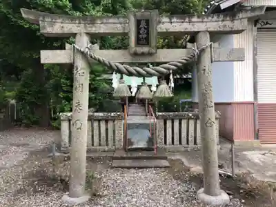 津田八幡神社の末社・摂社