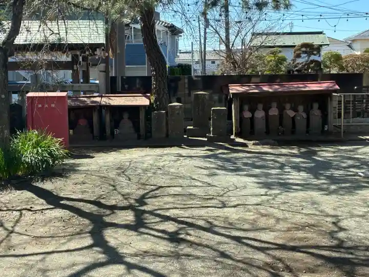 寶泉寺(宝泉寺)の{uncategorized: "未分類", other: "その他", undefined: "問題あり", building: "その他建物", grave: "お墓", sacred_gate: "鳥居", guardian: "狛犬", statue: "像", buddha: "仏像", history: "歴史", nature: "自然", garden: "庭園", animal: "動物", pagoda: "塔", temizu: "手水舎", mountain_gate: "山門・神門", sanctuary: "本殿・本堂", subordinate: "末社・摂社", art: "芸術", scenery: "景色", jizo: "地蔵", ema: "絵馬", goshuin: "御朱印", omikuji: "おみくじ", items: "授与品その他", amulet: "お守り", goshuincho: "御朱印帳", eats: "食事", festival: "お祭り", votive_dance: "神楽", shichigosan: "七五三参", wedding: "結婚式", experience: "体験その他", initially: "初詣", around: "周辺", anti_infection: "感染症対策"}