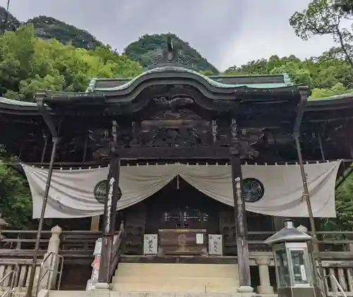 八栗寺の本殿・本堂