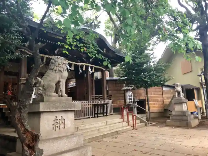 中目黒八幡神社の本殿・本堂