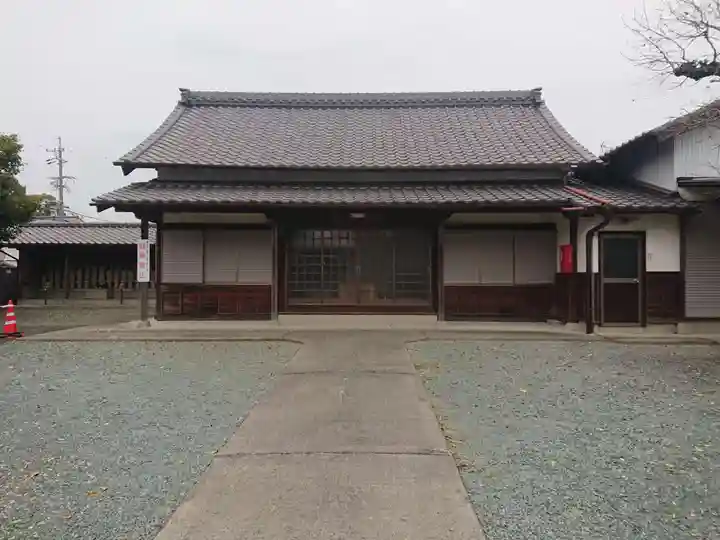 渕深寺の本殿・本堂