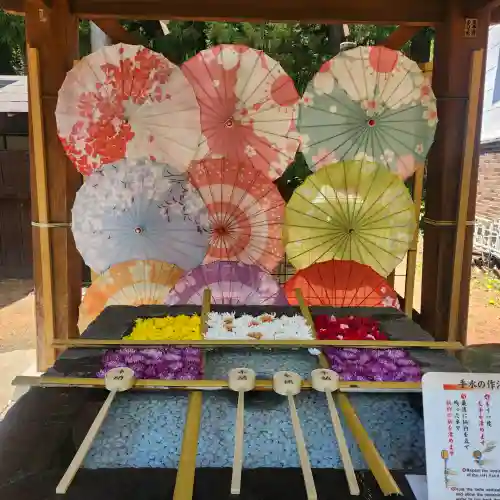 土津神社｜こどもと出世の神さまの{uncategorized: "未分類", other: "その他", undefined: "問題あり", building: "その他建物", grave: "お墓", sacred_gate: "鳥居", guardian: "狛犬", statue: "像", buddha: "仏像", history: "歴史", nature: "自然", garden: "庭園", animal: "動物", pagoda: "塔", temizu: "手水舎", mountain_gate: "山門・神門", sanctuary: "本殿・本堂", subordinate: "末社・摂社", art: "芸術", scenery: "景色", jizo: "地蔵", ema: "絵馬", goshuin: "御朱印", omikuji: "おみくじ", items: "授与品その他", amulet: "お守り", goshuincho: "御朱印帳", eats: "食事", festival: "お祭り", votive_dance: "神楽", shichigosan: "七五三参", wedding: "結婚式", experience: "体験その他", initially: "初詣", around: "周辺", anti_infection: "感染症対策"}