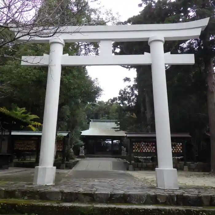 益救神社の鳥居