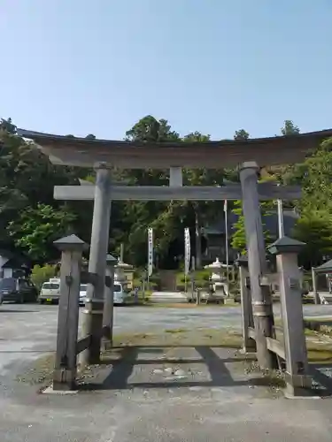 鳥海山大物忌神社吹浦口ノ宮の鳥居