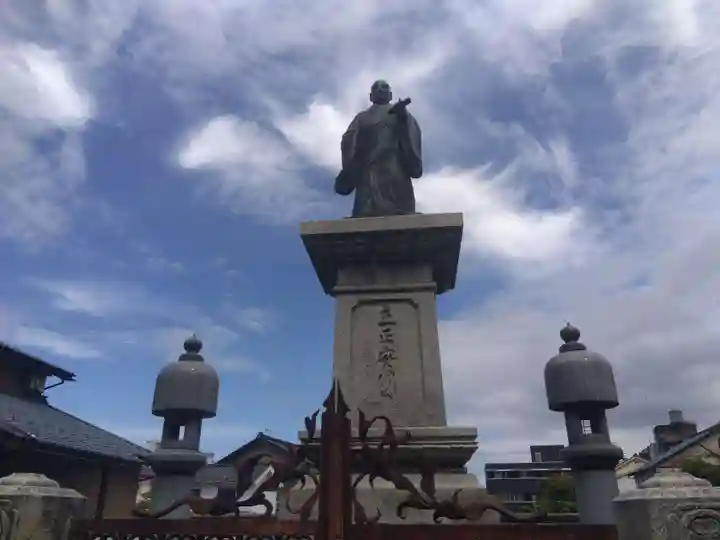 本興寺(福井県)