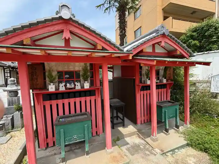 愛染堂勝鬘院の末社・摂社