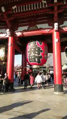 浅草寺の山門・神門