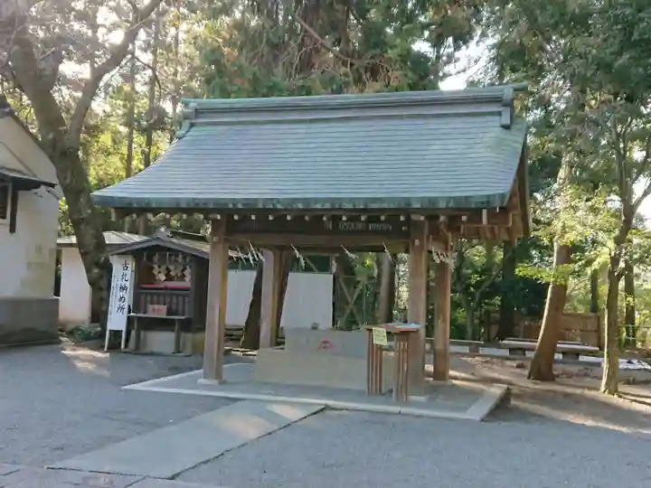 川勾神社の手水舎
