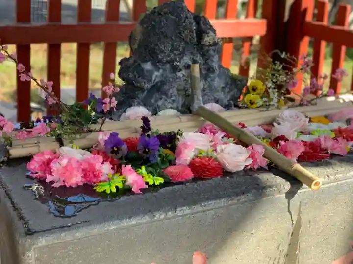 胡録神社の手水舎