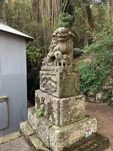 熊野神社の狛犬