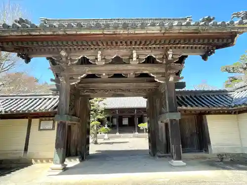 本誓寺(東本誓寺)の山門