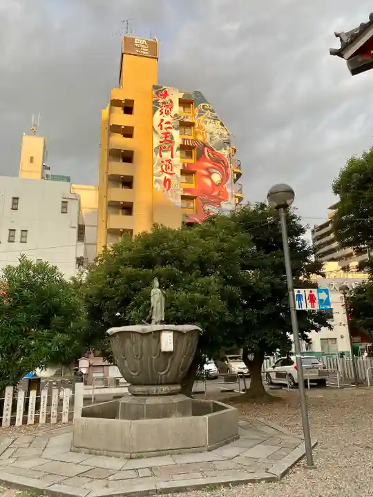 大須観音 (北野山真福寺宝生院)の手水舎
