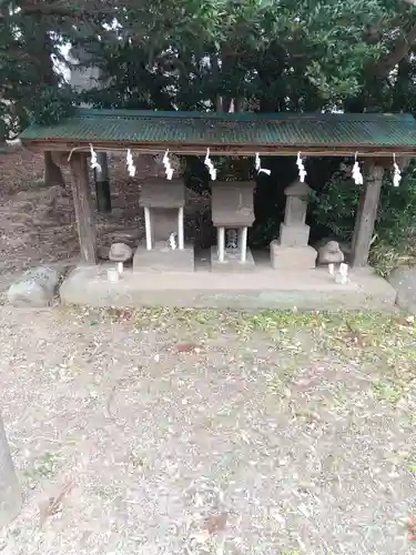 鷲尾神社 の末社・摂社