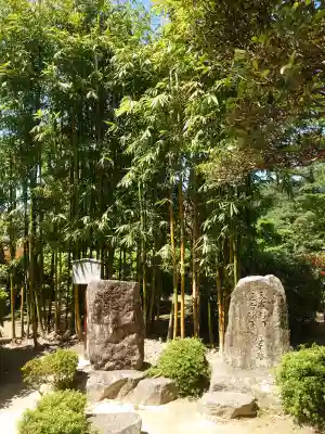松陰神社の{uncategorized: "未分類", other: "その他", undefined: "問題あり", building: "その他建物", grave: "お墓", sacred_gate: "鳥居", guardian: "狛犬", statue: "像", buddha: "仏像", history: "歴史", nature: "自然", garden: "庭園", animal: "動物", pagoda: "塔", temizu: "手水舎", mountain_gate: "山門・神門", sanctuary: "本殿・本堂", subordinate: "末社・摂社", art: "芸術", scenery: "景色", jizo: "地蔵", ema: "絵馬", goshuin: "御朱印", omikuji: "おみくじ", items: "授与品その他", amulet: "お守り", goshuincho: "御朱印帳", eats: "食事", festival: "お祭り", votive_dance: "神楽", shichigosan: "七五三参", wedding: "結婚式", experience: "体験その他", initially: "初詣", around: "周辺", anti_infection: "感染症対策"}