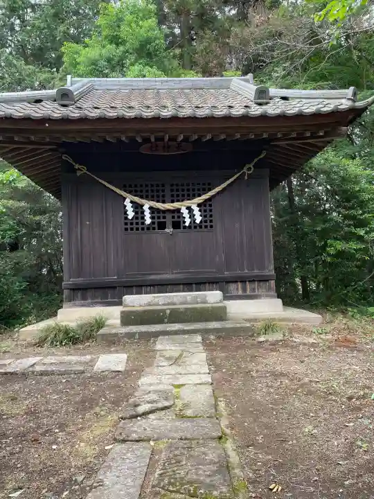 雲井宮郷造神社の{uncategorized: "未分類", other: "その他", undefined: "問題あり", building: "その他建物", grave: "お墓", sacred_gate: "鳥居", guardian: "狛犬", statue: "像", buddha: "仏像", history: "歴史", nature: "自然", garden: "庭園", animal: "動物", pagoda: "塔", temizu: "手水舎", mountain_gate: "山門・神門", sanctuary: "本殿・本堂", subordinate: "末社・摂社", art: "芸術", scenery: "景色", jizo: "地蔵", ema: "絵馬", goshuin: "御朱印", omikuji: "おみくじ", items: "授与品その他", amulet: "お守り", goshuincho: "御朱印帳", eats: "食事", festival: "お祭り", votive_dance: "神楽", shichigosan: "七五三参", wedding: "結婚式", experience: "体験その他", initially: "初詣", around: "周辺", anti_infection: "感染症対策"}
